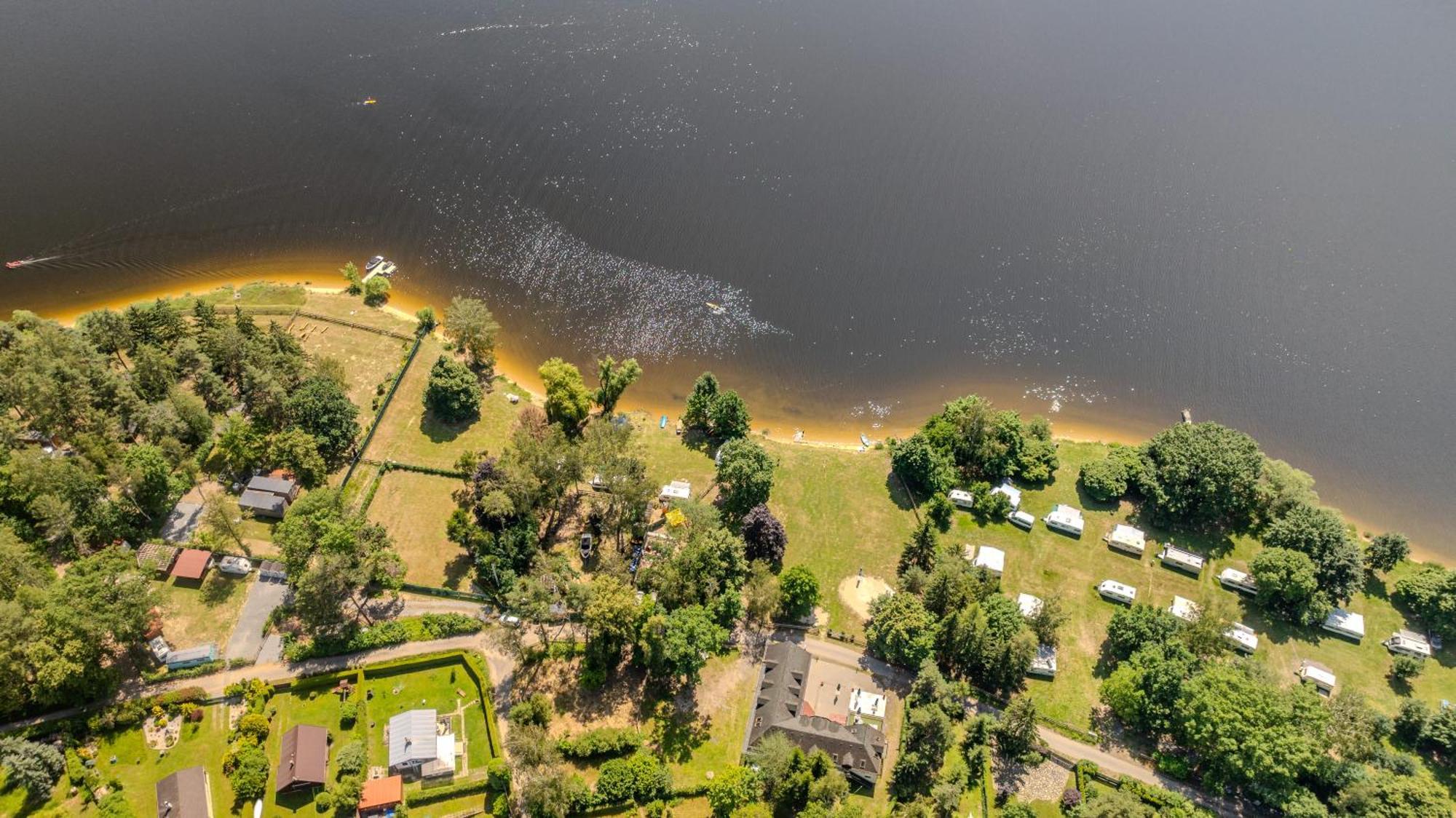 Hotel Tiche Misto Glamping Slapy  Exterior foto