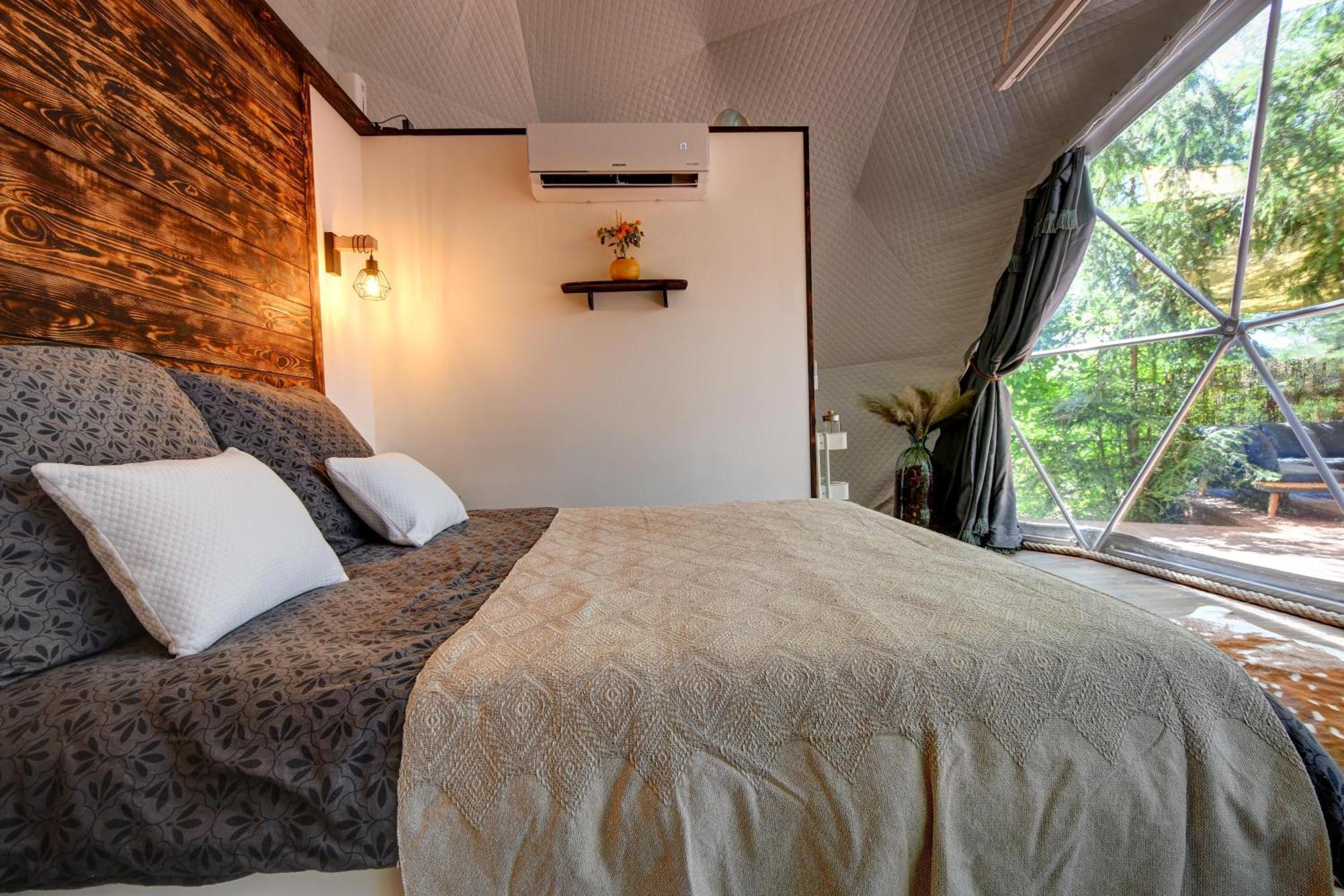 Hotel Tiche Misto Glamping Slapy  Exterior foto